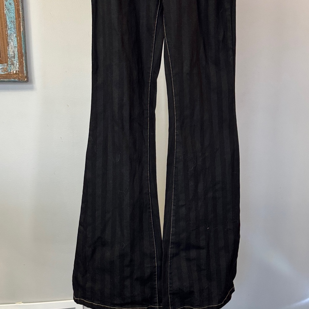 Tinseltown Black Lace-Up Front Pants - Picture 4 of 12